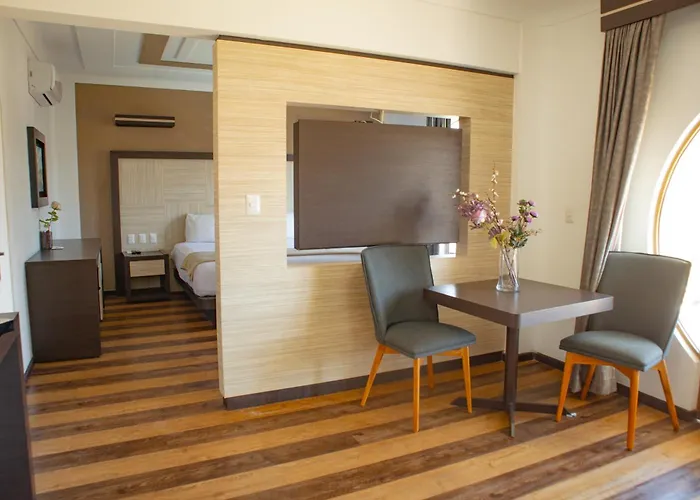 Hotel Paseo De La Presa
