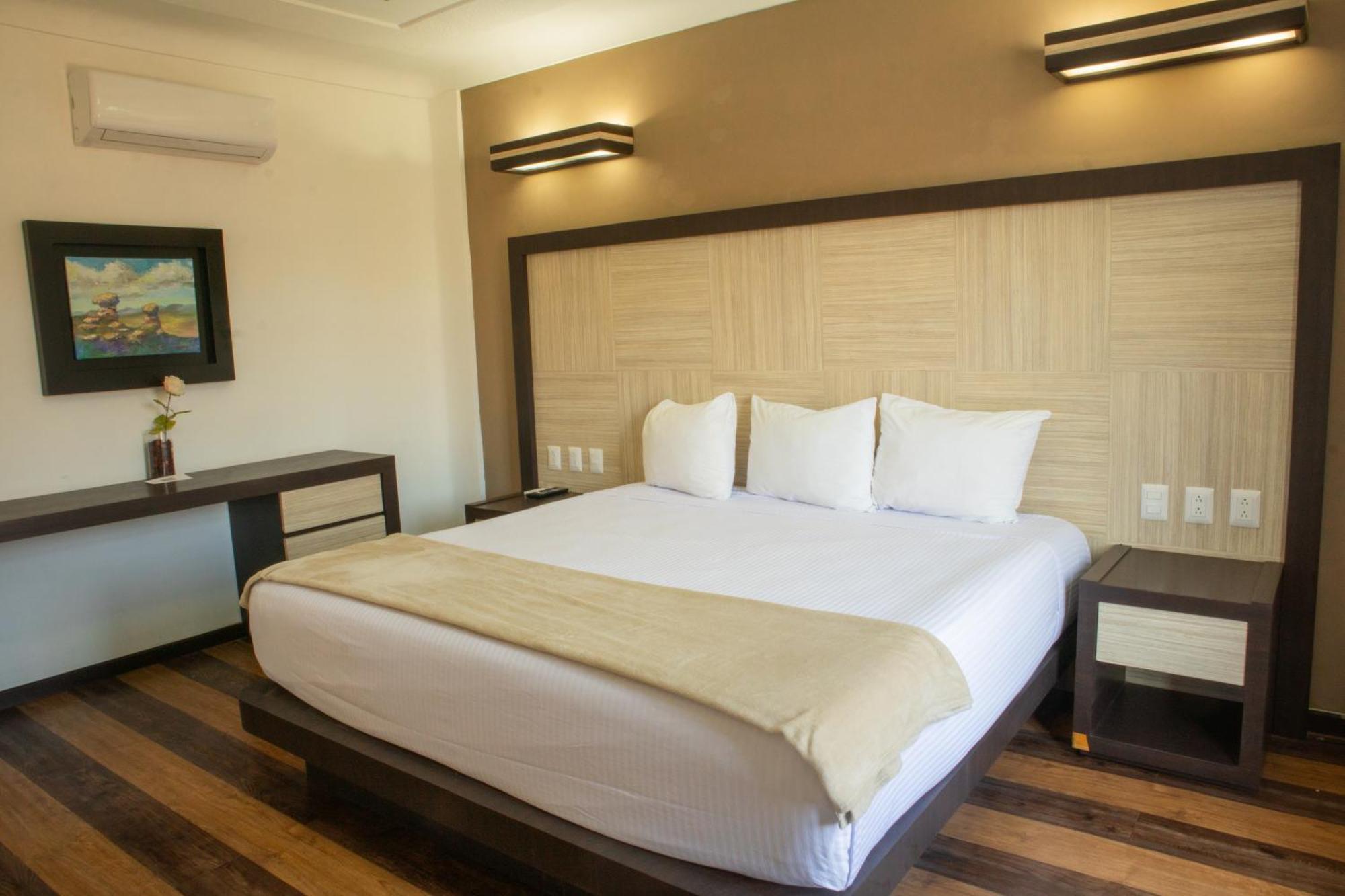 Hotel Paseo De La Presa